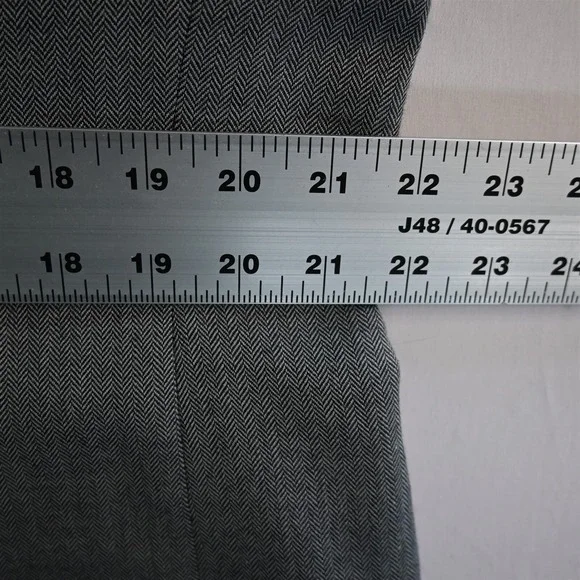 Stafford 42S Gray Herringbone Wool Mens Blazer Jacket Sport Coat‎